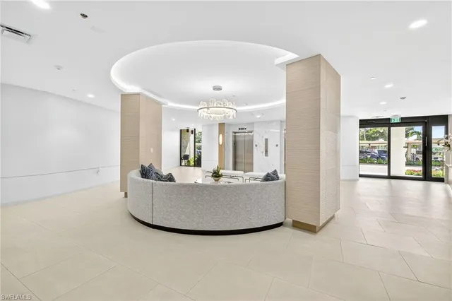 $9,000 | 4001 Gulf Shore Boulevard North, Unit 303, Naples, FL 34103