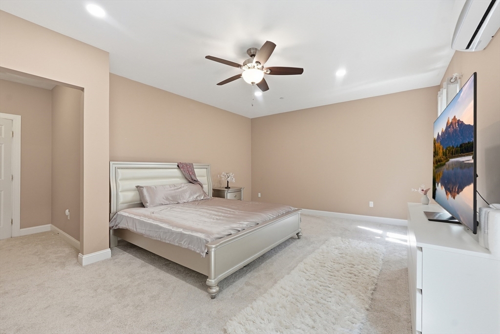 74 Whipple Brook Road Wrentham, MA 02093 - Photo 24 of 41