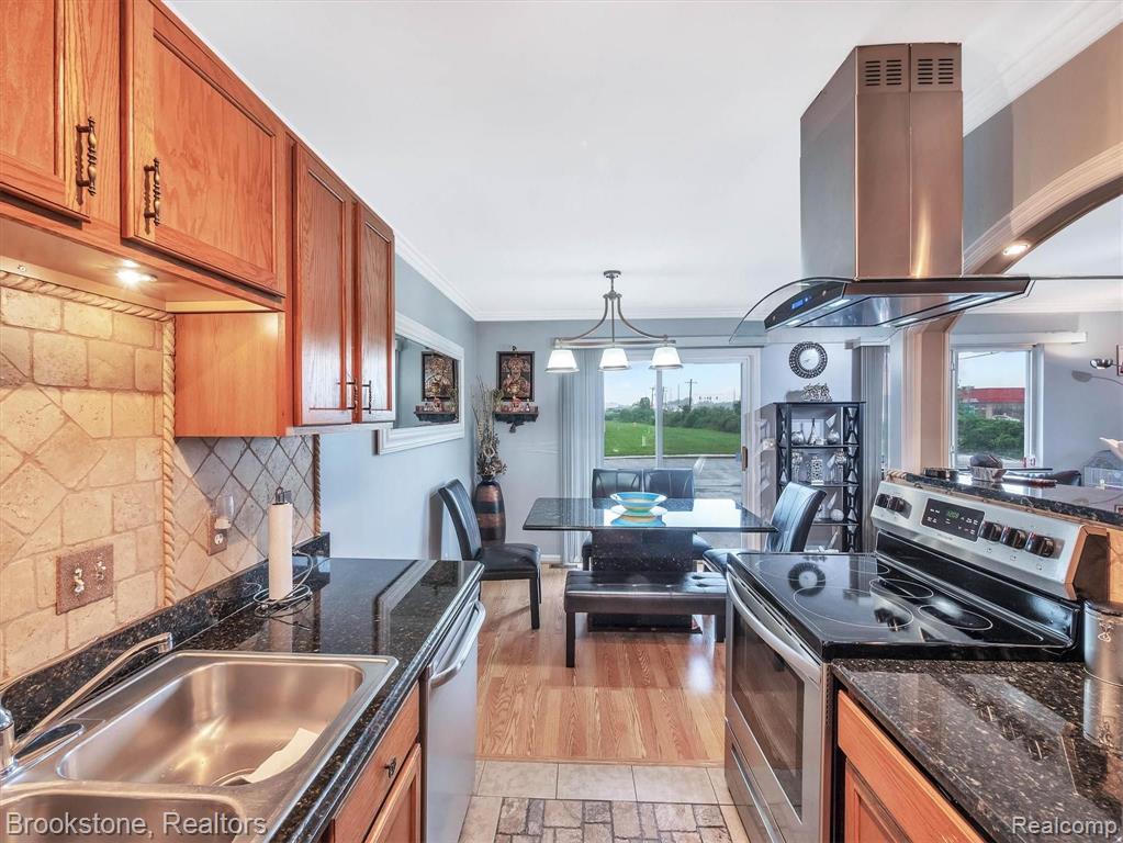 28159 Raleigh Crescent Drive, Unit 93 Chesterfield, MI 48051 - Photo 5 of 15