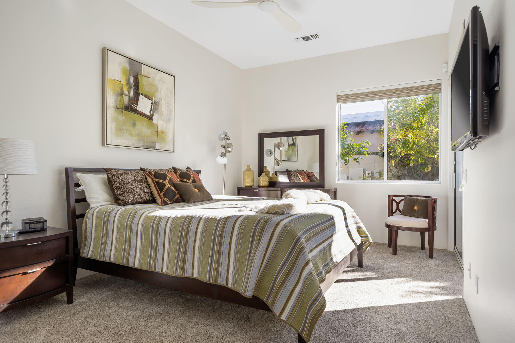 253 Loch Lomond Road Rancho Mirage, CA 92270 - Photo 21 of 66 253+Loch+Lomond+Rd+Rancho+Mirage-32-MLSQ