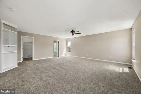 $575,000 | 245 Bucktail Drive, Middletown, DE 19709