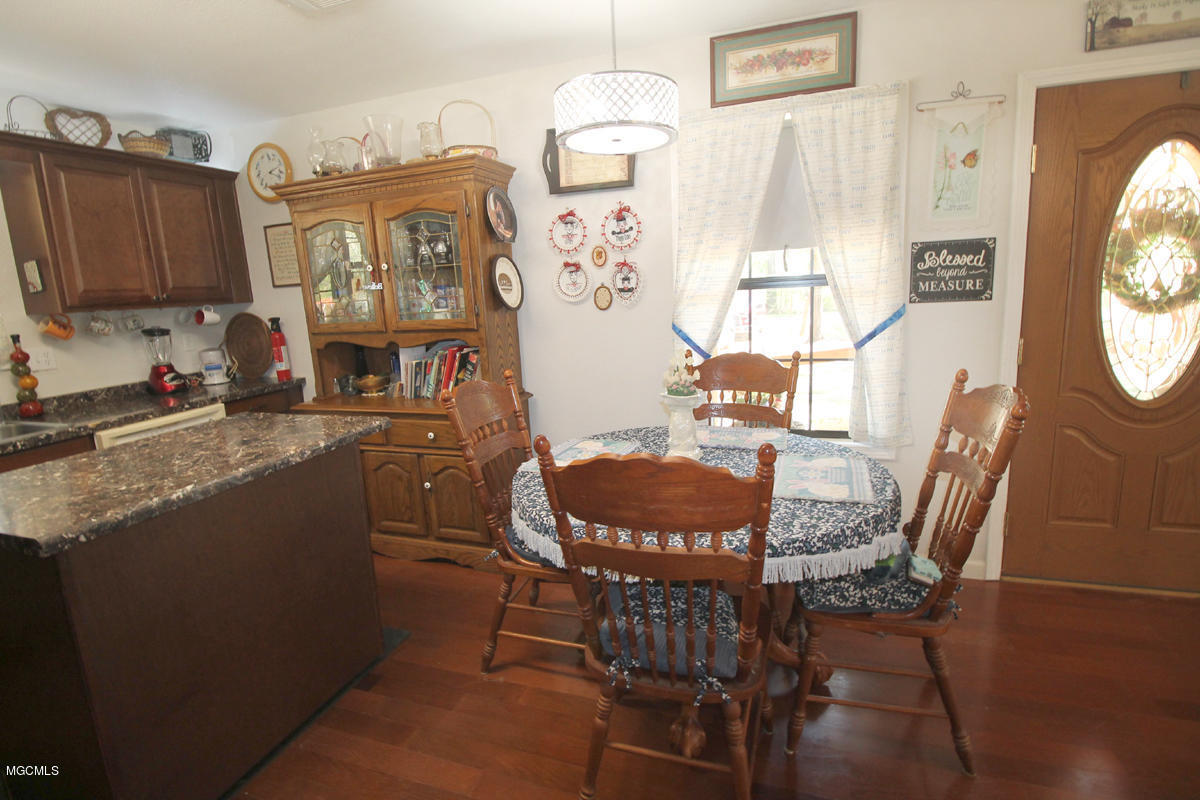 6211 Merrill Road Lucedale, MS 39452 - Photo 17 of 36 2 (9)