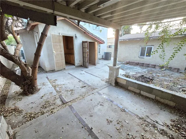 $440,000 | 2821 6th Street, Riverside, CA 92507