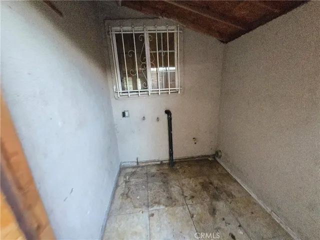 $440,000 | 2821 6th Street, Riverside, CA 92507