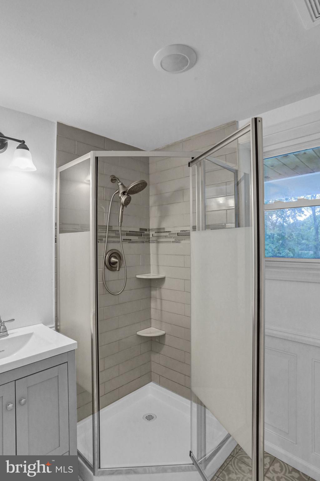 1784 Quarry Road Lebanon, PA 17046 - Photo 16 of 32 Main floor Bathroom