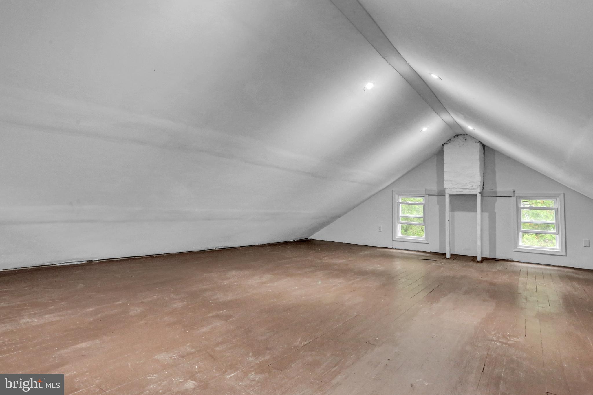 1784 Quarry Road Lebanon, PA 17046 - Photo 26 of 32 Attic