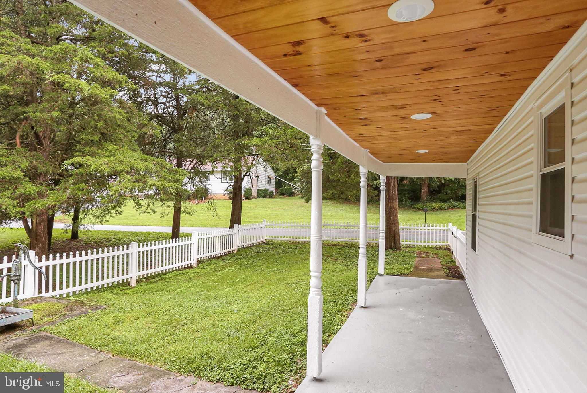 1784 Quarry Road Lebanon, PA 17046 - Photo 27 of 32 Side/Fenced Yard