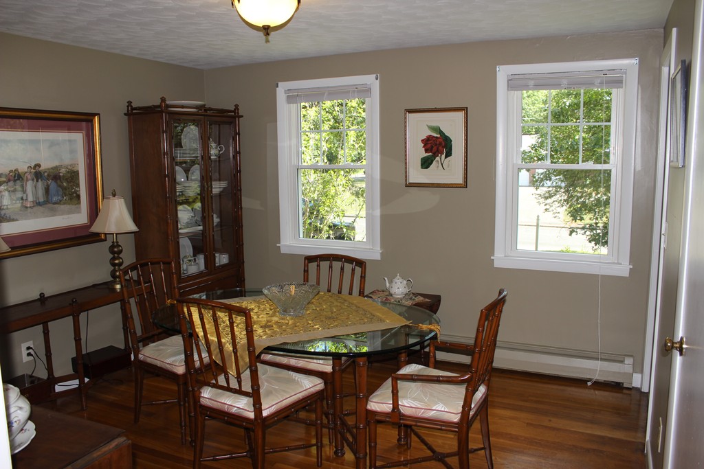 432 Wolf Swamp Road Longmeadow, MA 01106 - Photo 8 of 17 Gallery Image 8