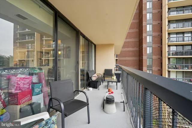 $259,000 | 7401 Westlake Terrace, Unit 506, Bethesda, MD 20817