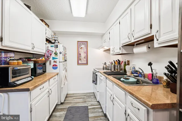 $259,000 | 7401 Westlake Terrace, Unit 506, Bethesda, MD 20817