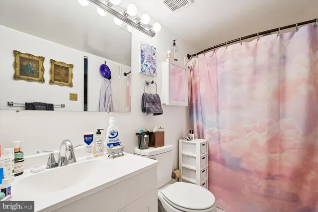 $259,000 | 7401 Westlake Terrace, Unit 506, Bethesda, MD 20817