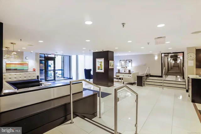 $259,000 | 7401 Westlake Terrace, Unit 506, Bethesda, MD 20817