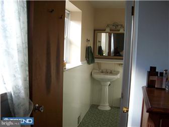 416 County Line Road Huntingdon Valley, PA 19006 - Photo 8 of 12 Bathroom