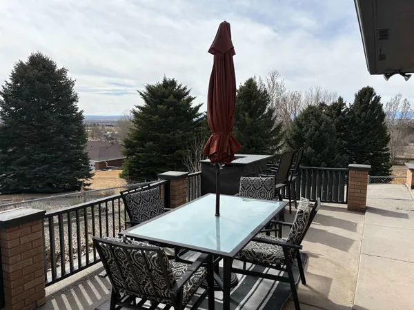$490,000 | 2447 West Main Street, Riverton, WY 82501