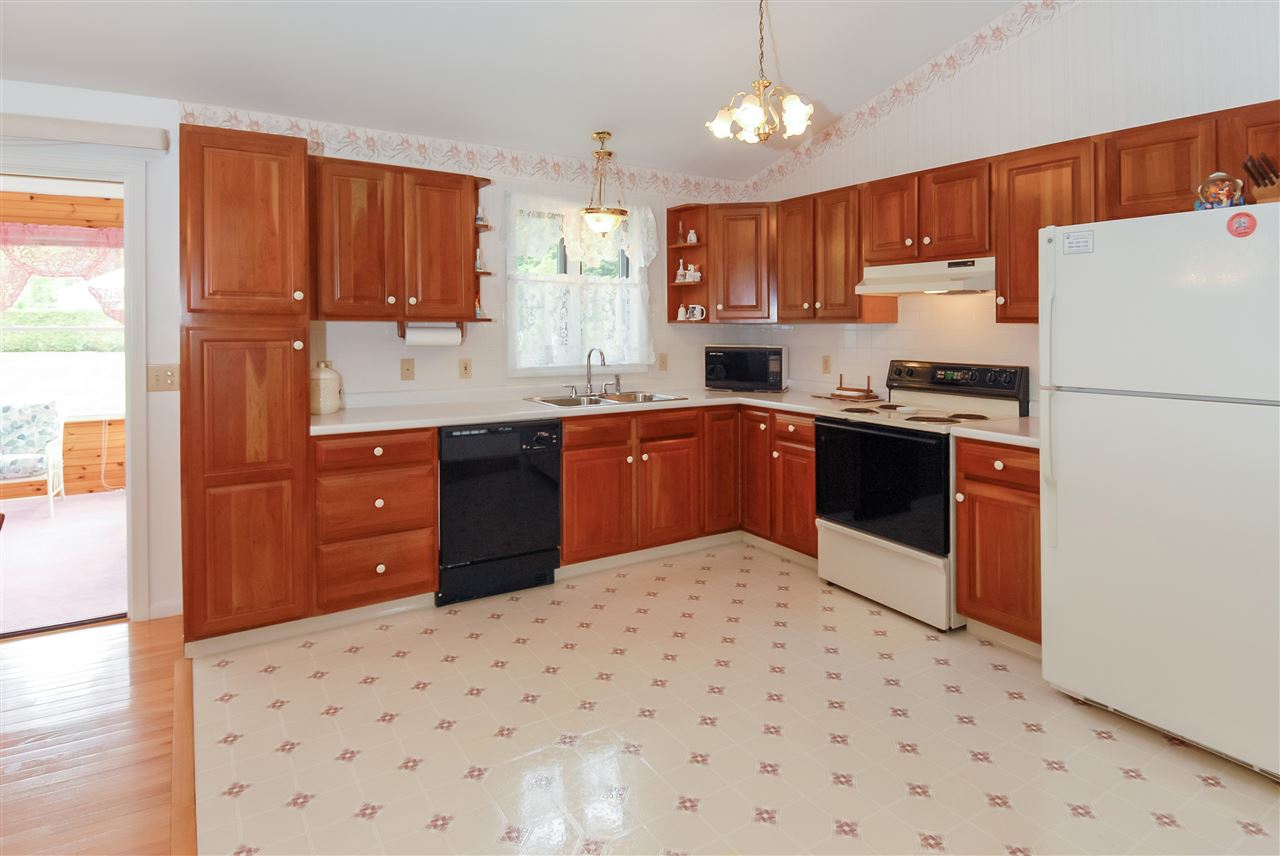 20 Fortier Drive Rochester, NH 03867 - Photo 4 of 27
