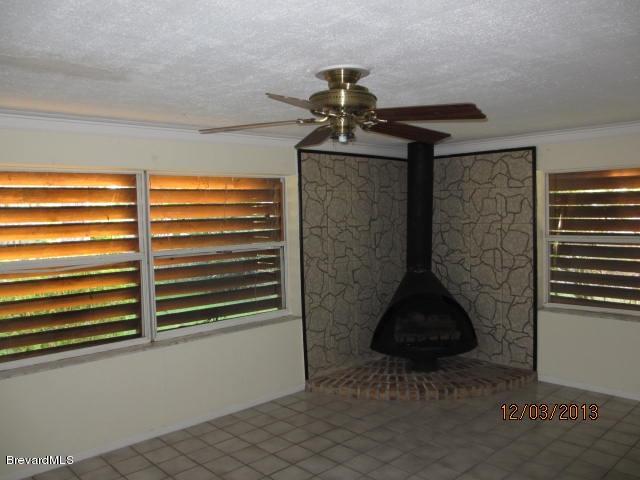 2267 Fatzler Road Melbourne, FL 32935 - Photo 2 of 18 IMG_0013