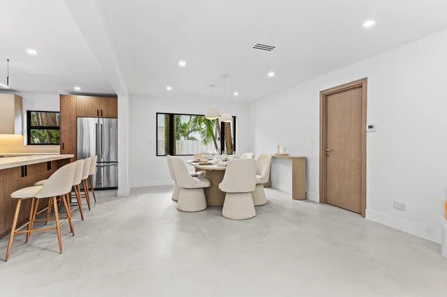 $1,600,000 | 2668 Northwest 41st Street, Boca Raton, FL 33434