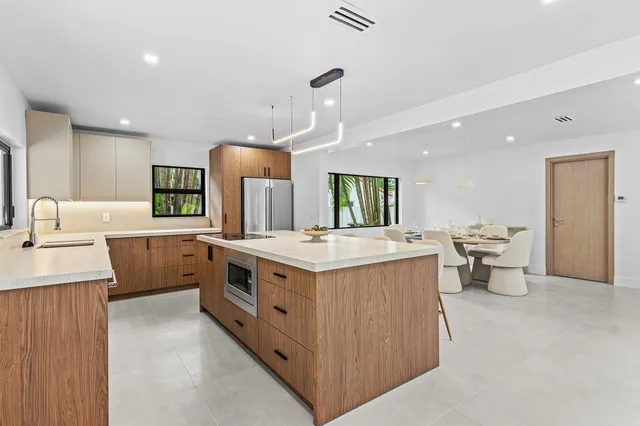 $1,600,000 | 2668 Northwest 41st Street, Boca Raton, FL 33434