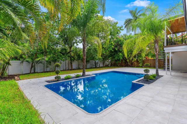 $1,600,000 | 2668 Northwest 41st Street, Boca Raton, FL 33434