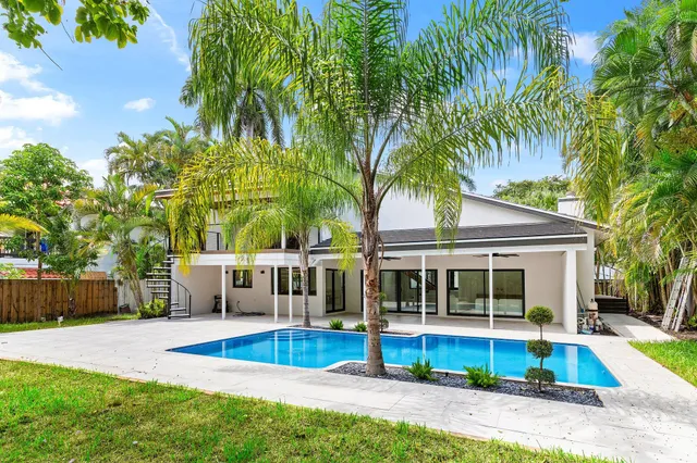 $1,600,000 | 2668 Northwest 41st Street, Boca Raton, FL 33434