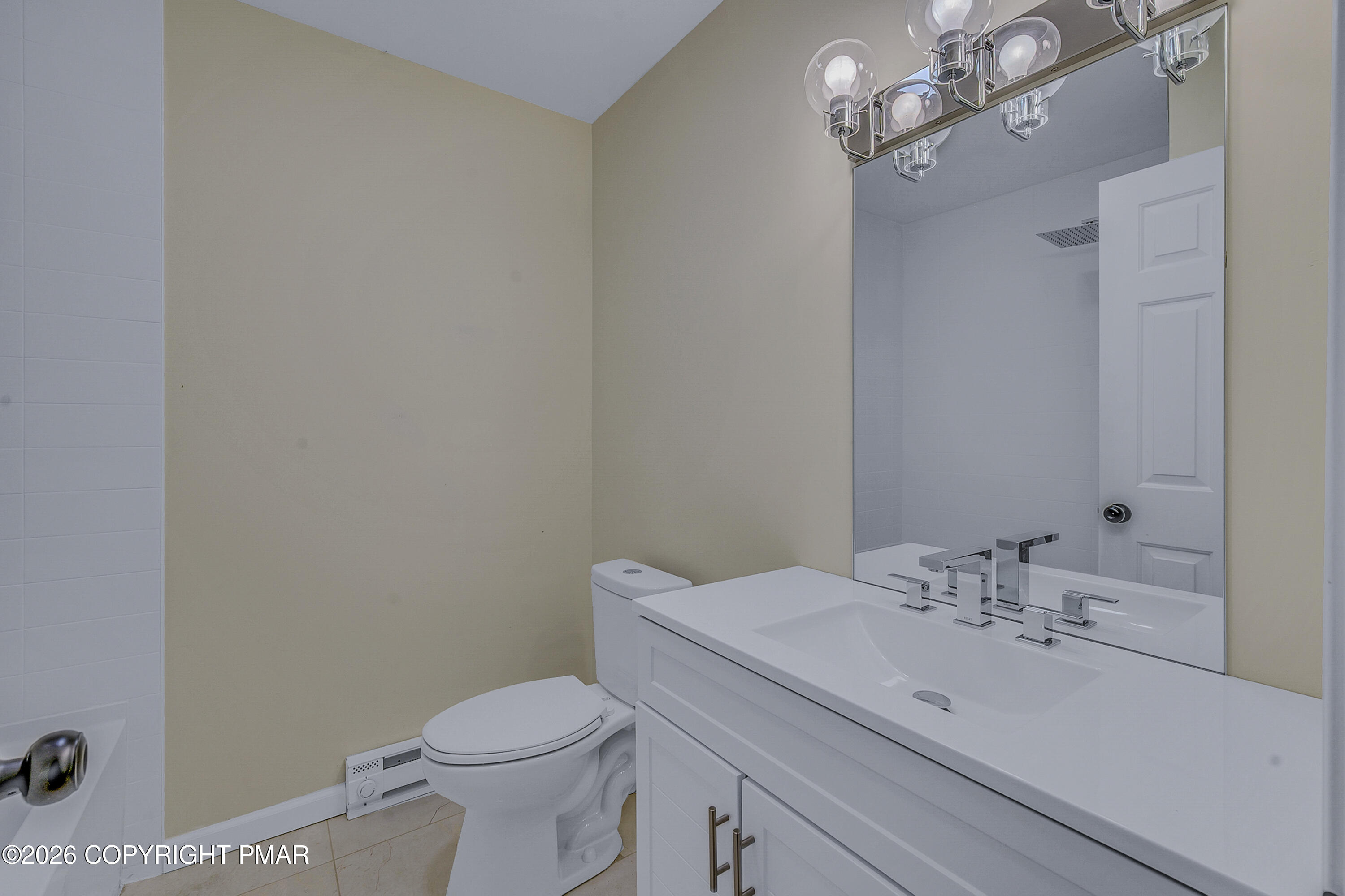 171 Foothill Boulevard Effort, PA 18330 - Photo 14 of 47 Main Bathroom