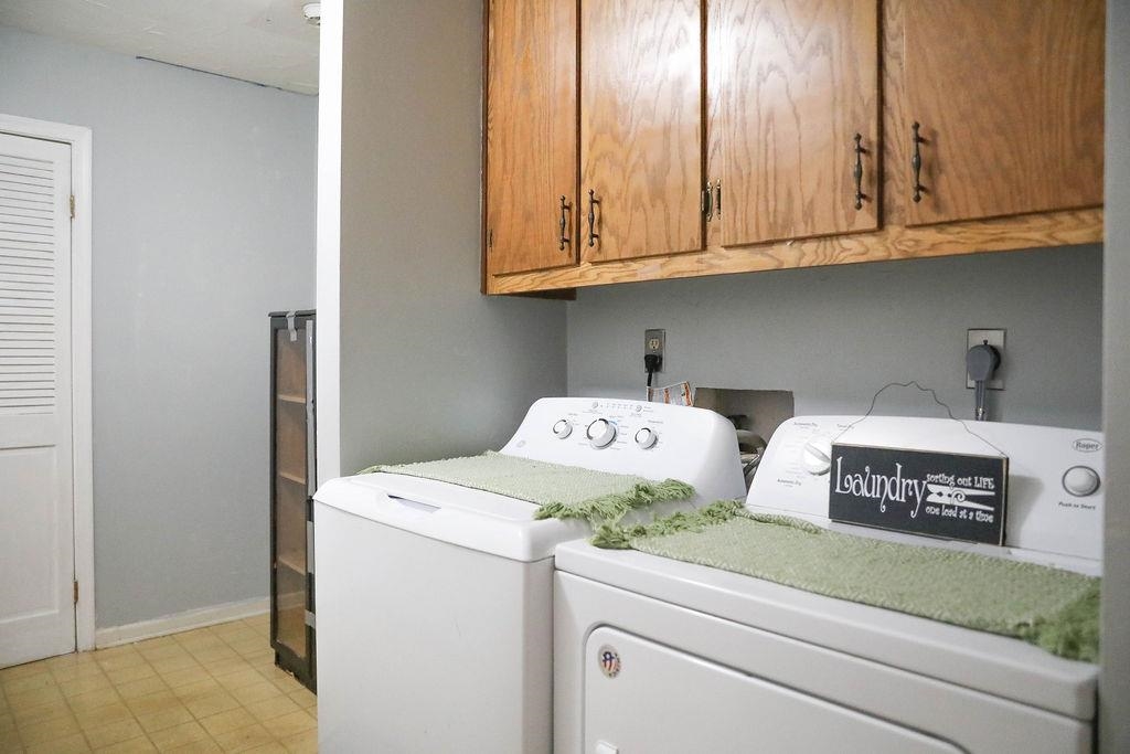 1401 Ladd Road Waynesboro, VA 22980 - Photo 24 of 53 a utility room with dryer and washer