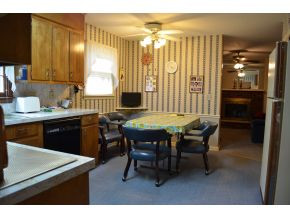 717 Ferndale Road Johnson City, TN 37604 - Photo 3 of 24 Eatin Kitchen