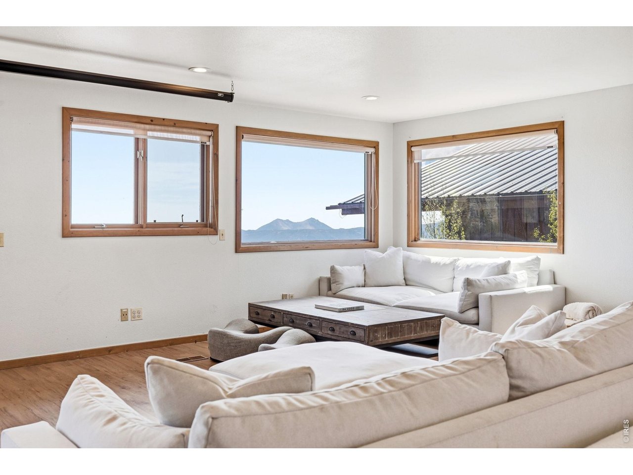 393 Dixon Road Boulder, CO 80302 - Photo 15 of 50 Sitting area in Primary Bedroom