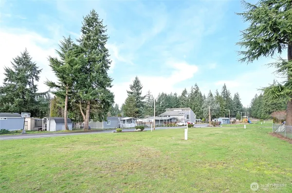 $149,000 | 7620 157th St Court East, Unit 94, Puyallup, WA 98375