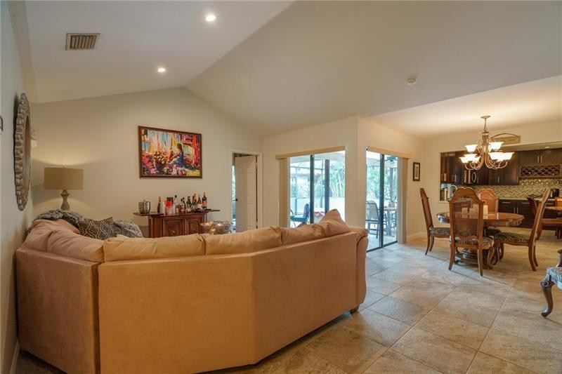 8930 Old Pine Road Boca Raton, FL 33433 - Photo 5 of 27 Photo 5