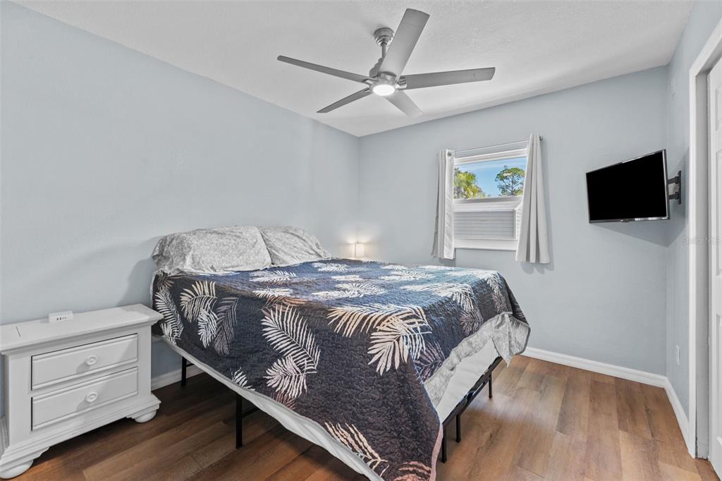 7425 Seagull Way Tampa, FL 33635 - Photo 13 of 34