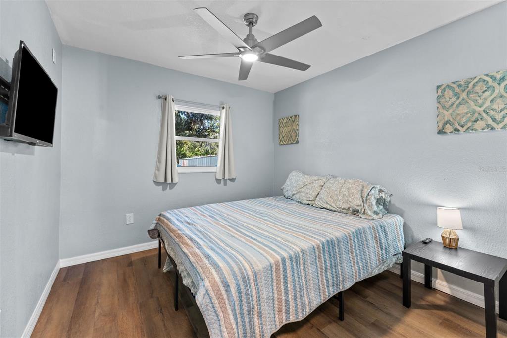 7425 Seagull Way Tampa, FL 33635 - Photo 18 of 34