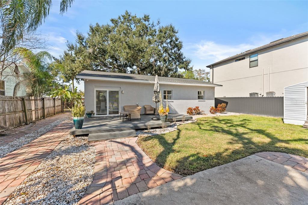 7425 Seagull Way Tampa, FL 33635 - Photo 27 of 34