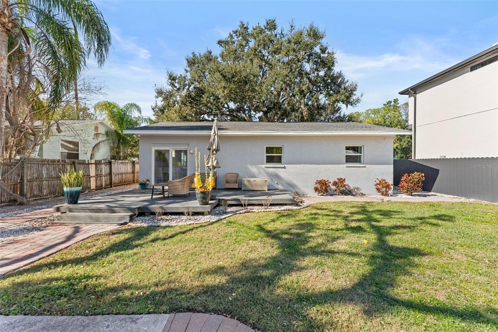 7425 Seagull Way Tampa, FL 33635 - Photo 32 of 34