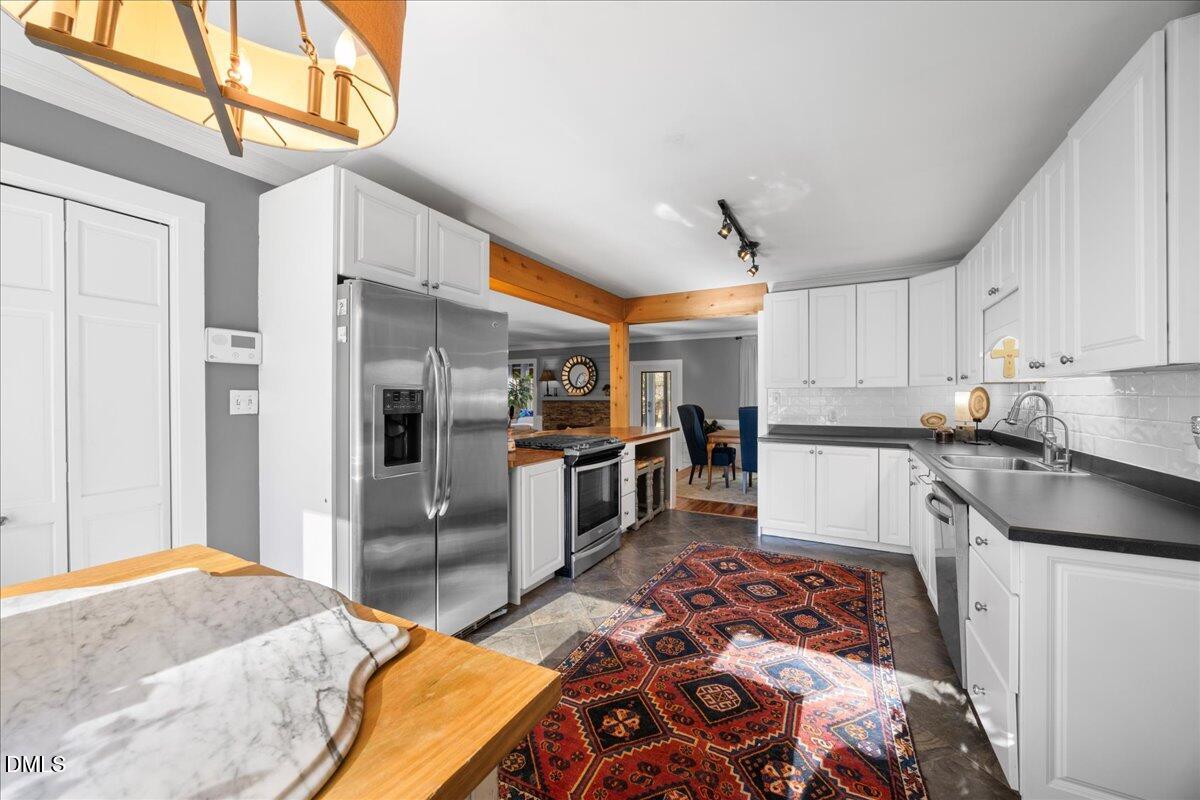 512 Brookfield Road Raleigh, NC 27615 - Photo 19 of 45 19-2A1A8416