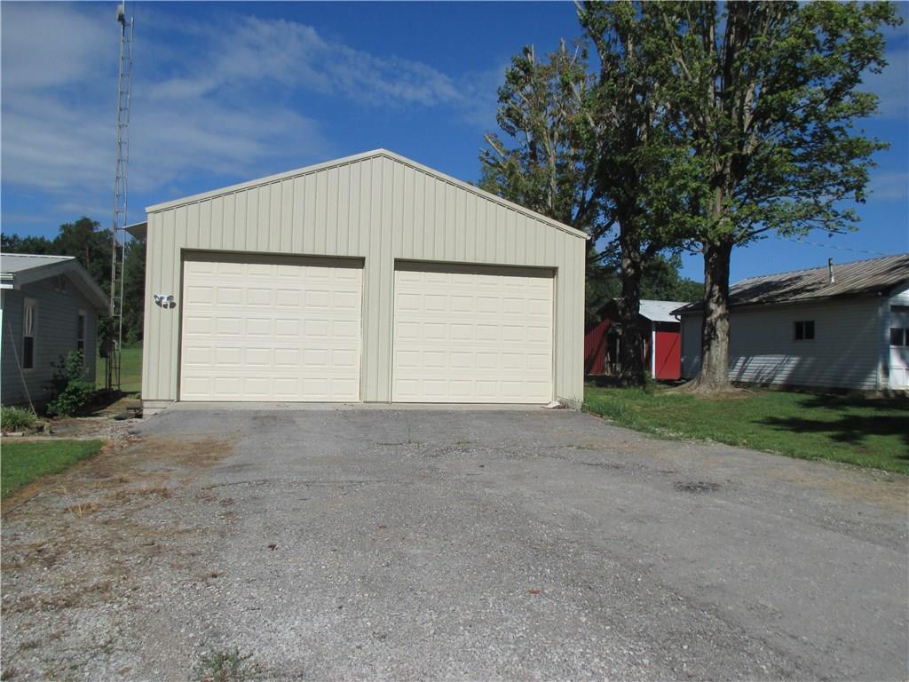 17221 Persimmon Run Road Borden, IN 47106 - Photo 3 of 23 Gallery Image 3