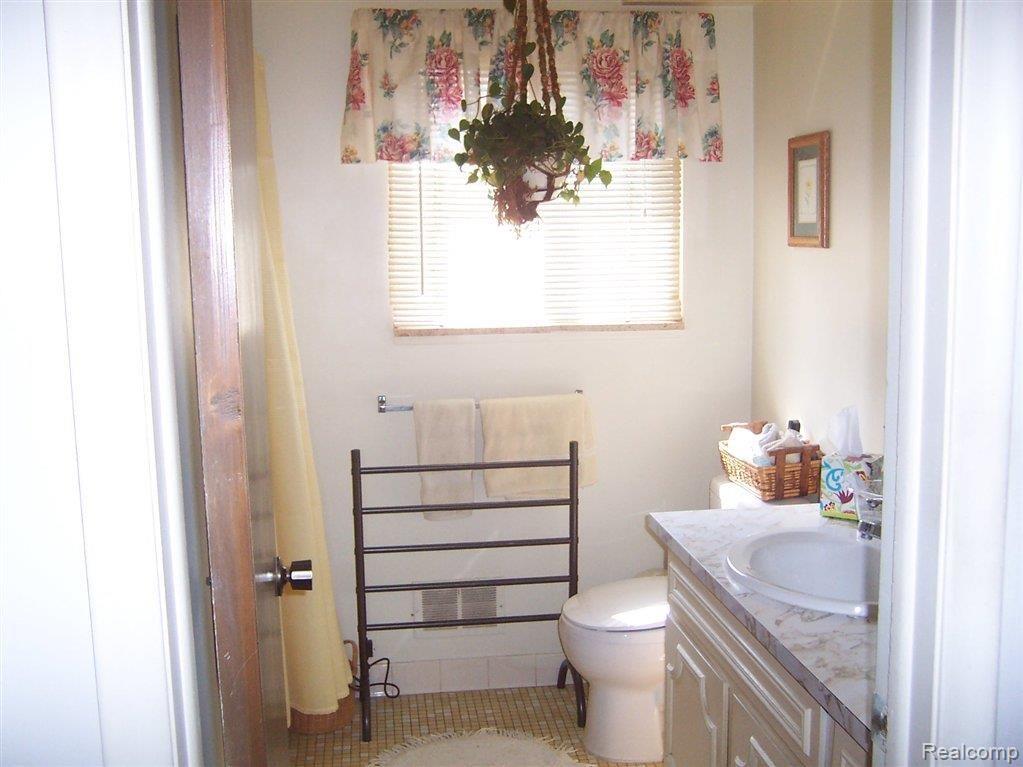 12154 Wildwing Road Plymouth, MI 48170 - Photo 19 of 24 100_2333.JPG