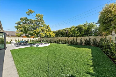 $2,599,000 | 9072 Niguel Circle, Huntington Beach, CA 92646