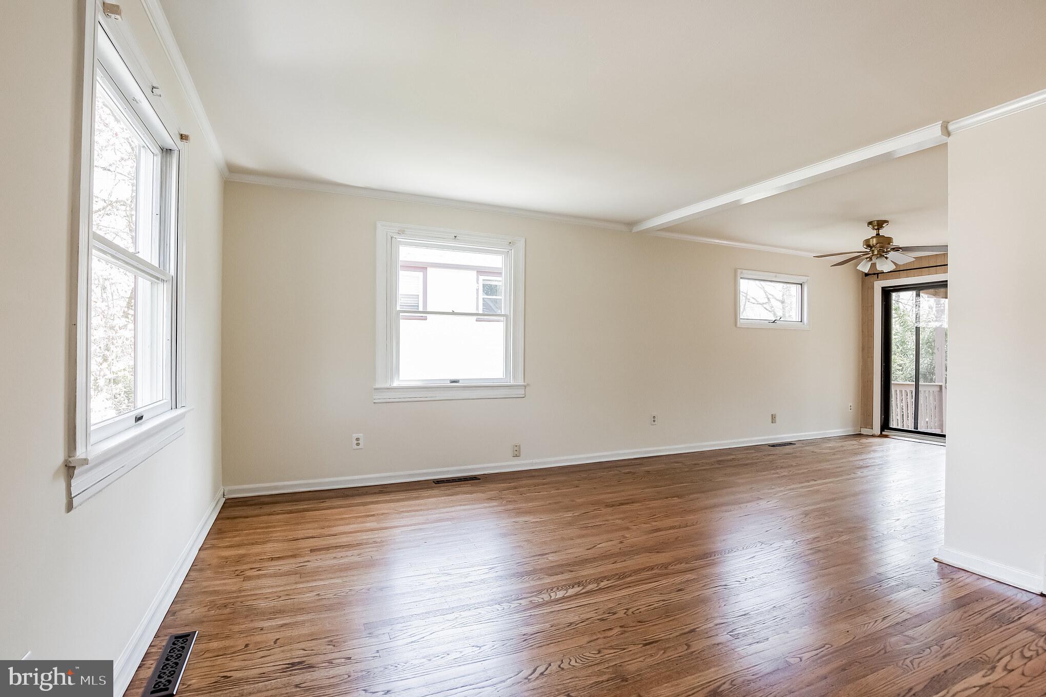 58 Eastwood Road Berwyn, PA 19312 - Photo 6 of 35 View of Living Room To Dining Area