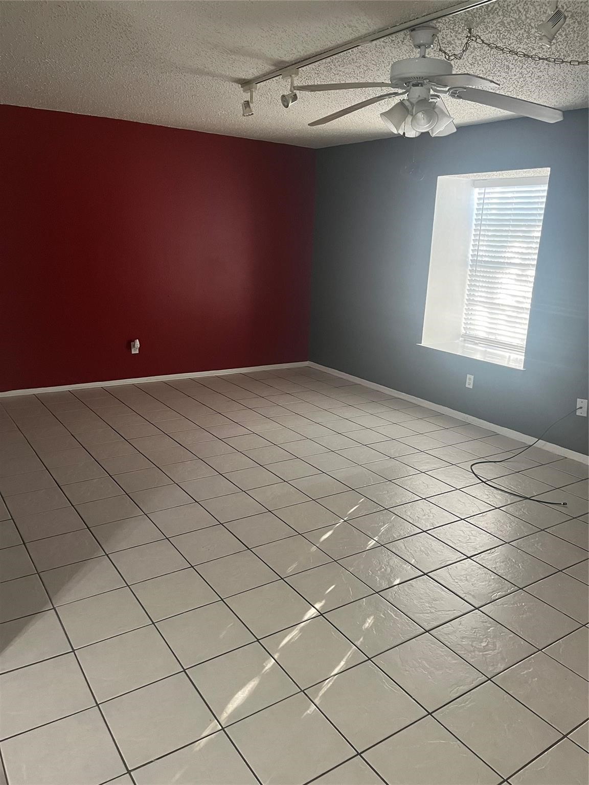 8221 Kingsbrook Road, Unit 107 Houston, TX 77024 - Photo 2 of 6