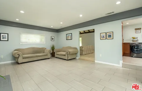 $1,399,000 | 8471 Vine Valley Drive, Sun Valley, CA 91352