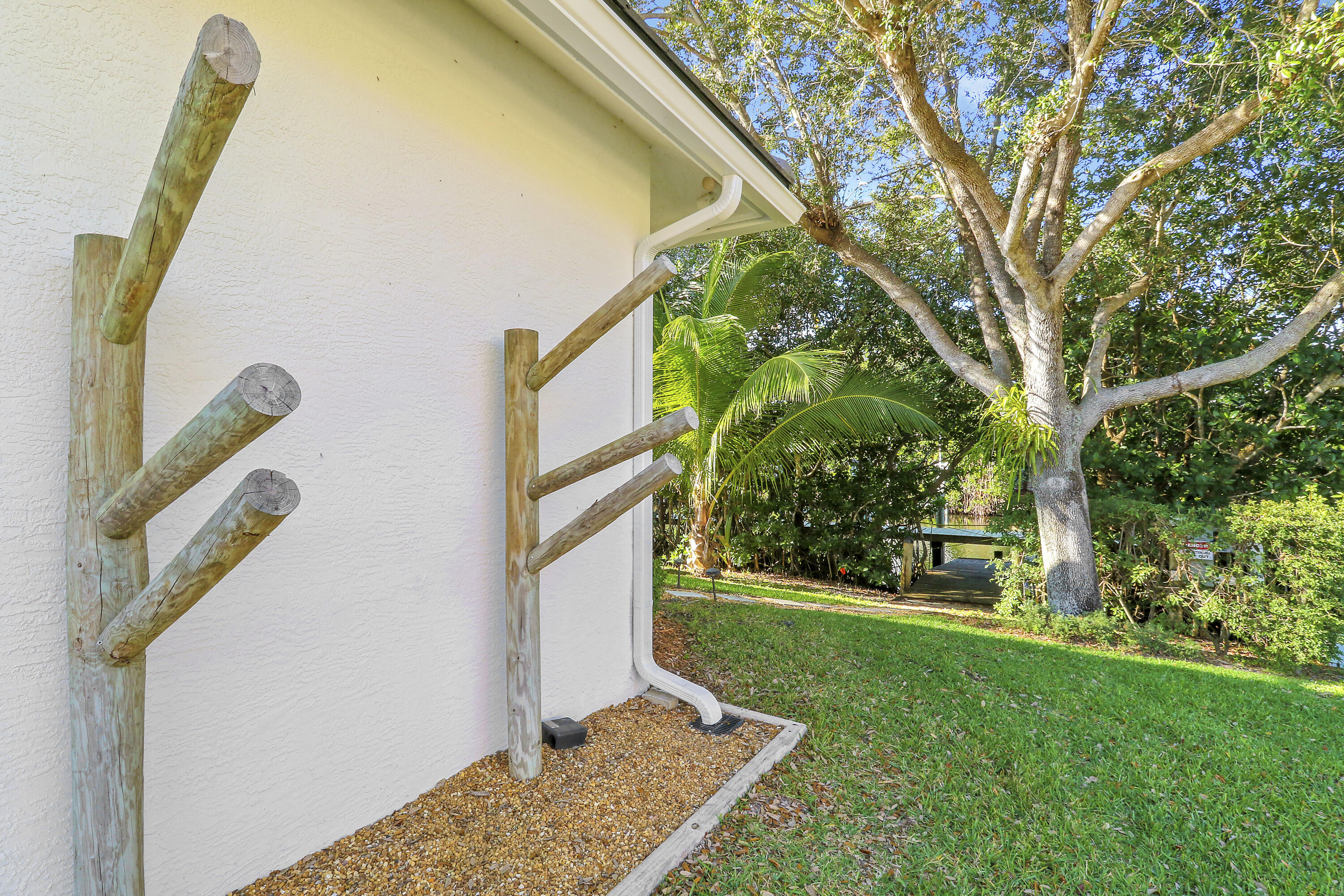 8415 Southeast Governors Way Hobe Sound, FL 33455 - Photo 76 of 105 House2-56