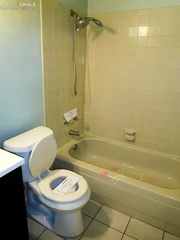 view of an empty room