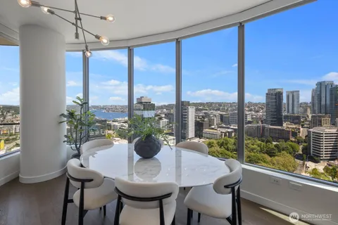 $1,390,000 | 2510 6th Avenue, Unit 2502, Seattle, WA 98121