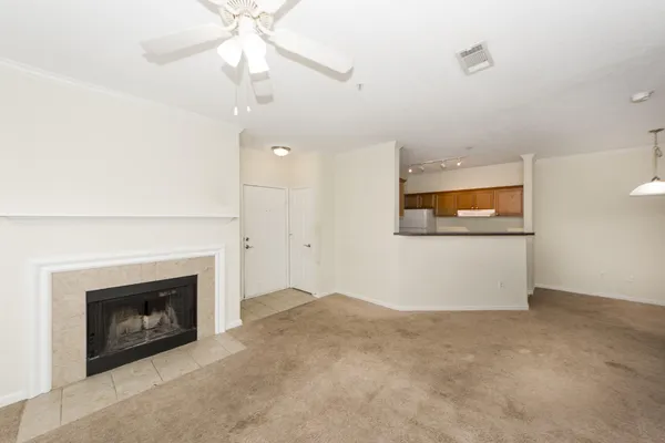 $1,850 | 45 Sycamore Avenue, Unit 1126, Charleston, SC 29407