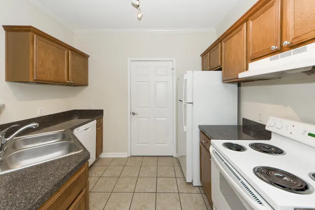 $1,850 | 45 Sycamore Avenue, Unit 1126, Charleston, SC 29407