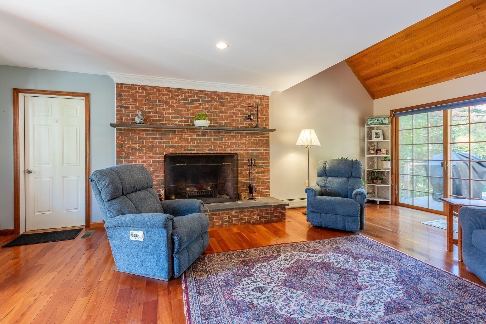 61 Plain Road Hatfield, MA 01038 - Photo 8 of 41 Gallery Image 8