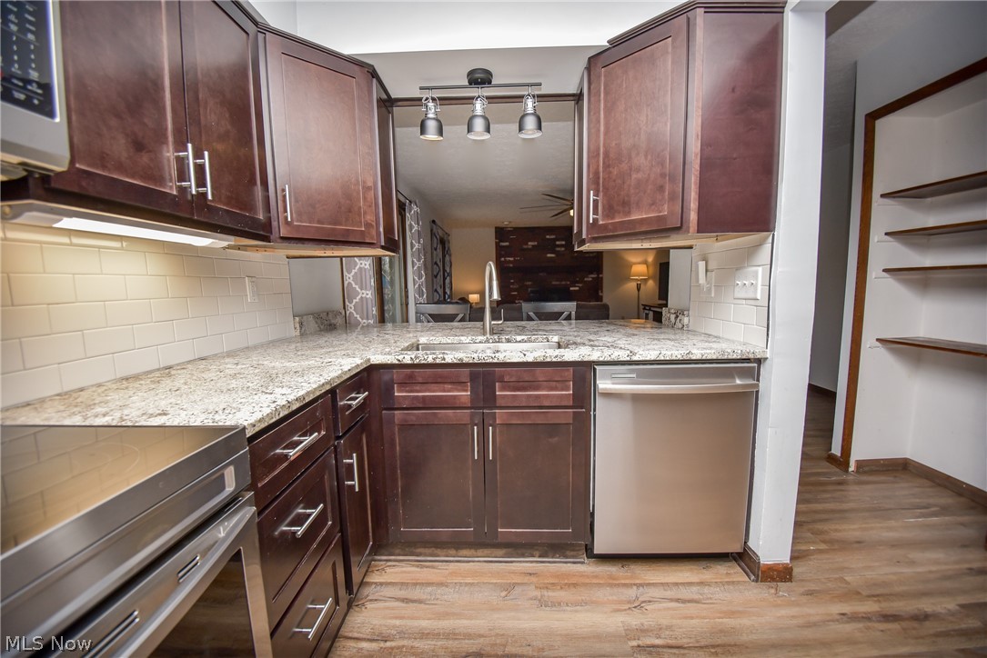 17134 Rabbit Run Drive Strongsville, OH 44136 - Photo 11 of 50 Gallery Image 11