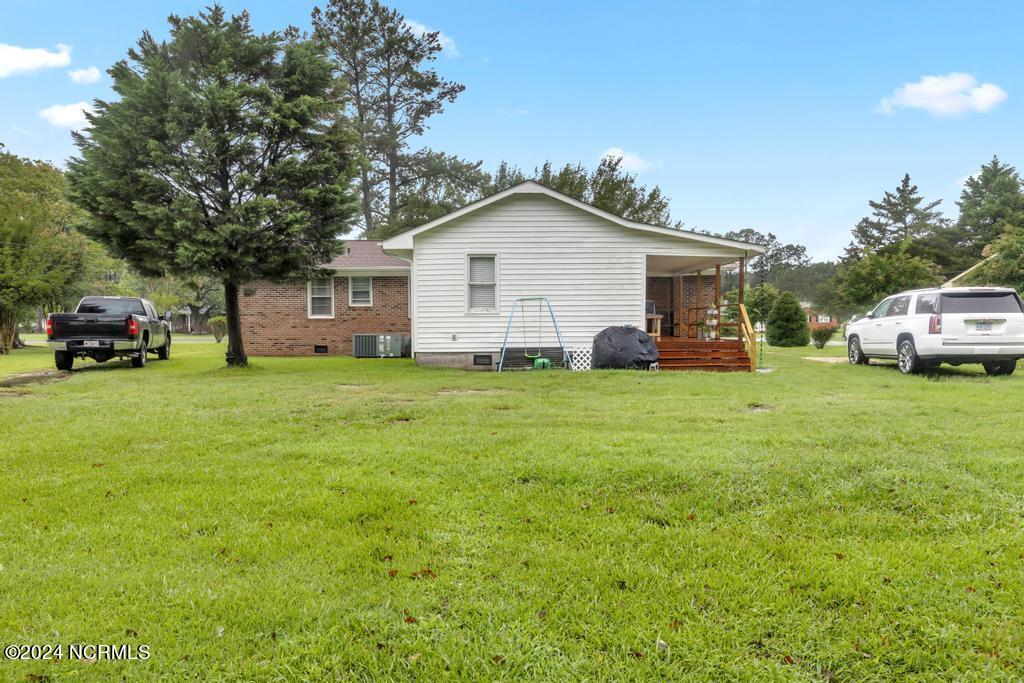146 Trott Road Richlands, NC 28574 - Photo 5 of 32 IMG_4019