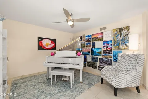 $1,195,000 | 10050 East Mountainview Lake Drive, Unit 10, Scottsdale, AZ 85258